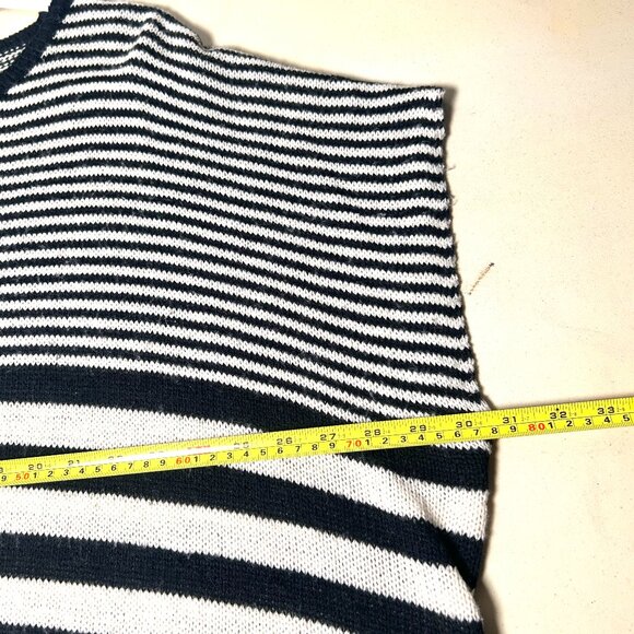 Epique Moi black and white striped knit poncho sweater. Size S/M - Picture 5 of 7